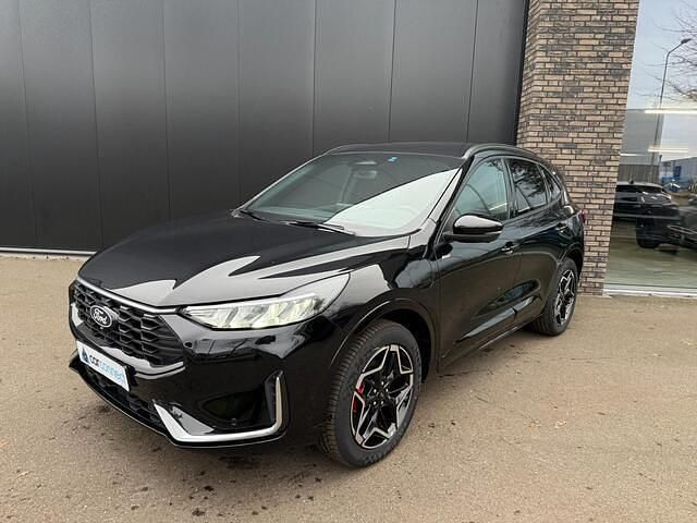 Nieuw Ford Kuga ST-Line X 242 PK (177 kW) 2025 Zwart (metallic) SUV