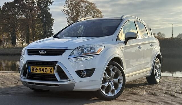 Wit Gebruikt 2012 Ford Kuga Titanium S SUV | € 5.999 (Eerlijke prijs) - Afbeelding 1/4