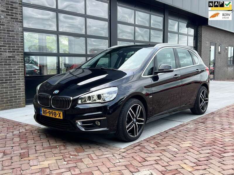 Zwart Gebruikt 2017 BMW 218 Active Tourer Executive MPV | € 14.975 (Super prijs) - Afbeelding 1/4