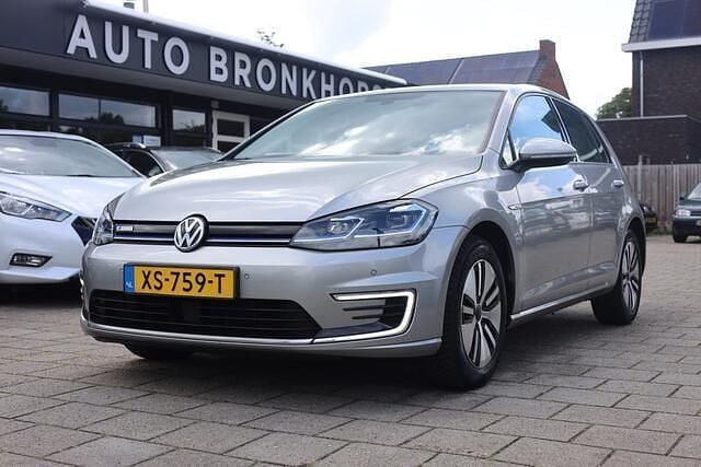 Grijs, metallic lak Gebruikt 2019 VW e-Golf Hatchback | € 9.950 (Goede deal) - Afbeelding 1/4