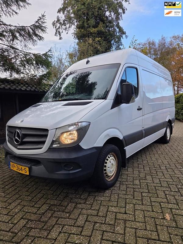 Gebruikt 2015 Mercedes Sprinter Van | € 6.500 (Eerlijke prijs) - Afbeelding 1/3