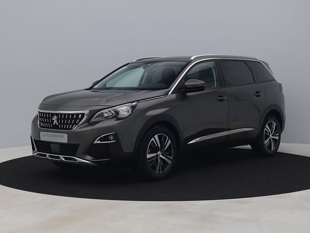 Grijs, metallic lak Gebruikt 2020 Peugeot 5008 Allure MPV | € 22.900 (Super prijs) - Afbeelding 1/4