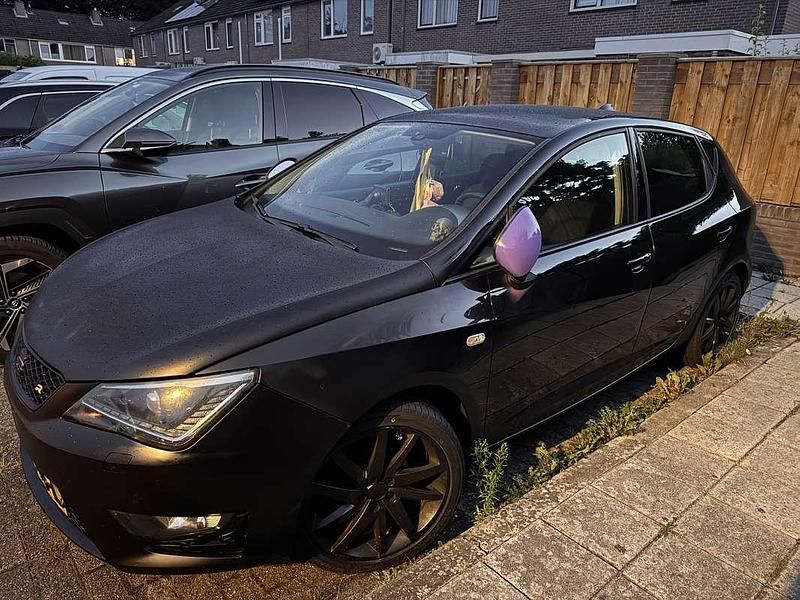 Gebruikt 2025 Seat Ibiza FR Sedan | € 6.250 - Afbeelding 1/4