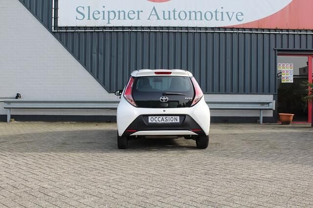 Occasion Toyota Aygo 69 PK (50 kW) 2017 Wit Hatchback