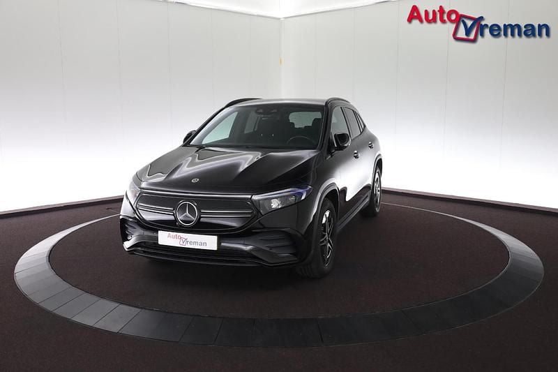 Zwart Gebruikt 2022 Mercedes EQA250 Business SUV | € 33.850 (Eerlijke prijs) - Afbeelding 1/4