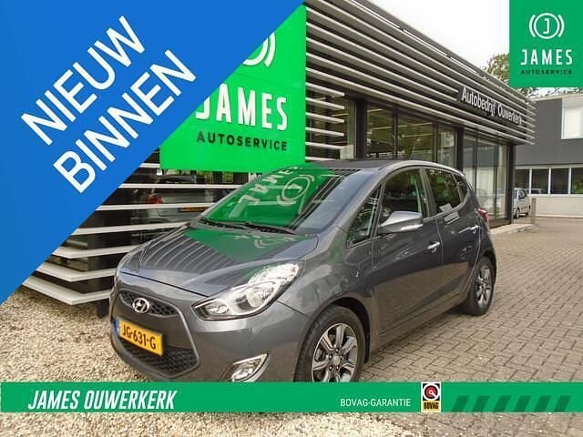 Grijs Gebruikt 2016 Hyundai ix20 GO! MPV | € 13.450 (Eerlijke prijs) - Afbeelding 1/4