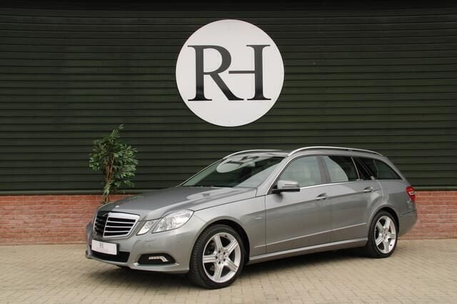 Grijs Gebruikt 2010 Mercedes 220 Avantgarde Stationwagen | € 16.940 (Eerlijke prijs) - Afbeelding 1/4