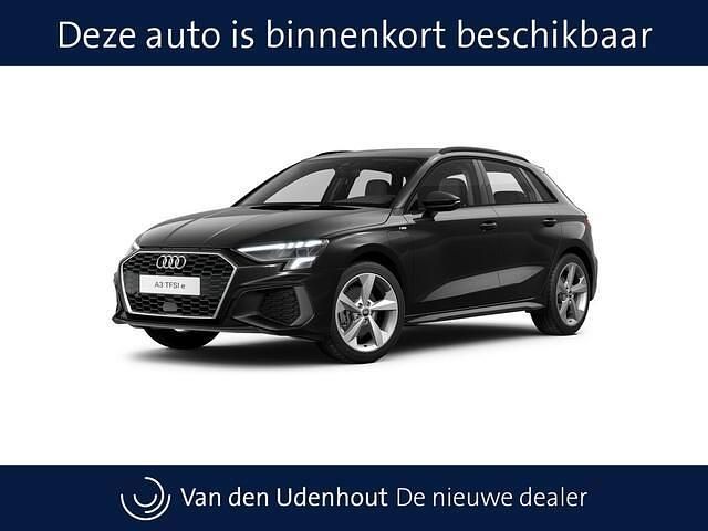 Zwart Occasion 2023 Audi A3 Sportback Advanced Hatchback | € 29.750 (Eerlijke prijs) - Afbeelding 1/4