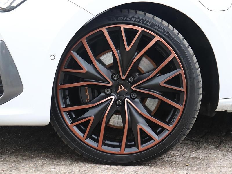 Occasion Cupra Leon VZ2 2022 Wit Stationwagen