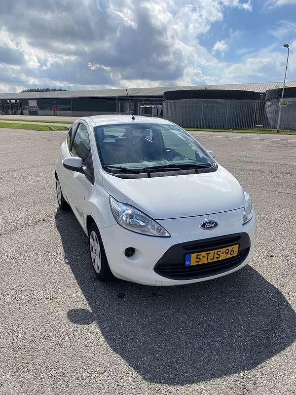 Wit Occasion 2014 Ford Ka Style MPV | € 3.995 (Eerlijke prijs) - Afbeelding 1/4