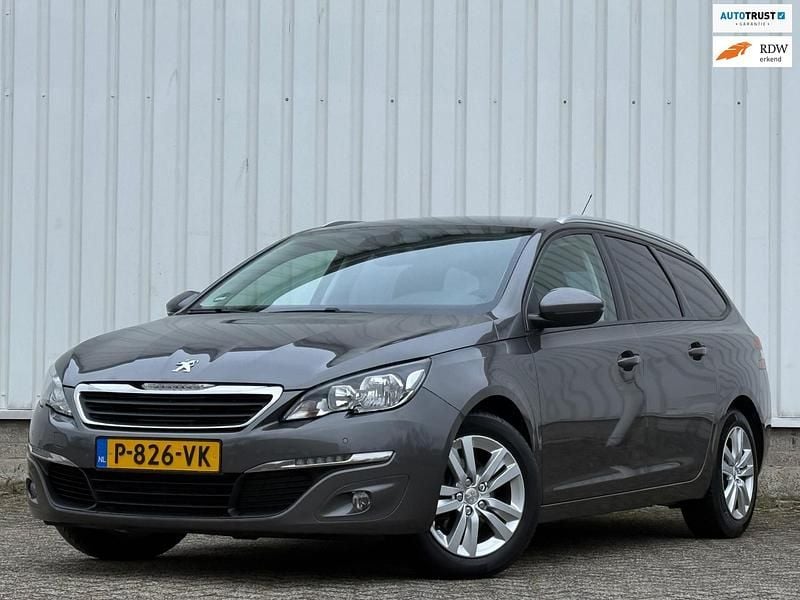 Grijs Occasion 2016 Peugeot 308 Allure Stationwagen | € 6.449 (Eerlijke prijs) - Afbeelding 1/4