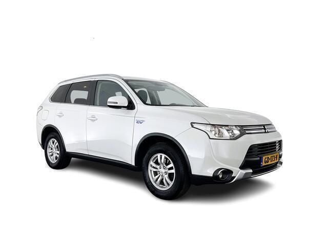 Wit Gebruikt 2015 Mitsubishi Outlander Comfort Edition SUV | € 10.445 (Eerlijke prijs) - Afbeelding 1/4