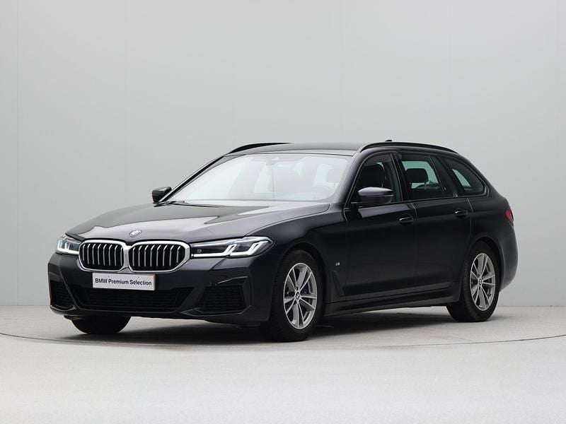 Zwart Occasion 2021 BMW 530 Executive Stationwagen | € 39.950 (Eerlijke prijs) - Afbeelding 1/4