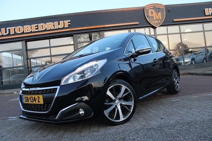 Occasion Peugeot 208 Allure 110 PK (80 kW) 2018 Zwart Hatchback