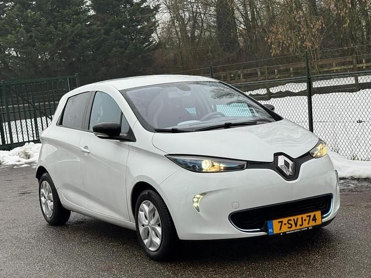 Wit Gebruikt 2013 Renault Zoe Zen Hatchback | € 3.450 (Super prijs) - Afbeelding 1/4