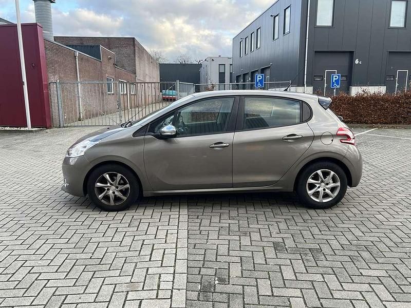 Occasion Peugeot 208 82 PK (60 kW) 2012 Grijs Hatchback