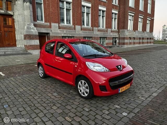 Occasion Peugeot 107 68 PK (50 kW) 2009 Rood Hatchback