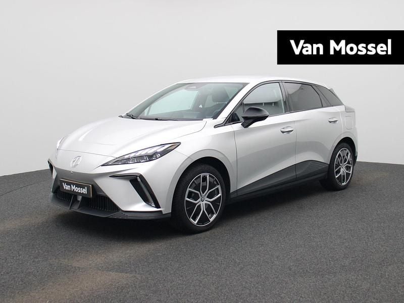 Occasion MG MG4 EV Luxury 150 kW (204 PK) 2023 Grijs Hatchback