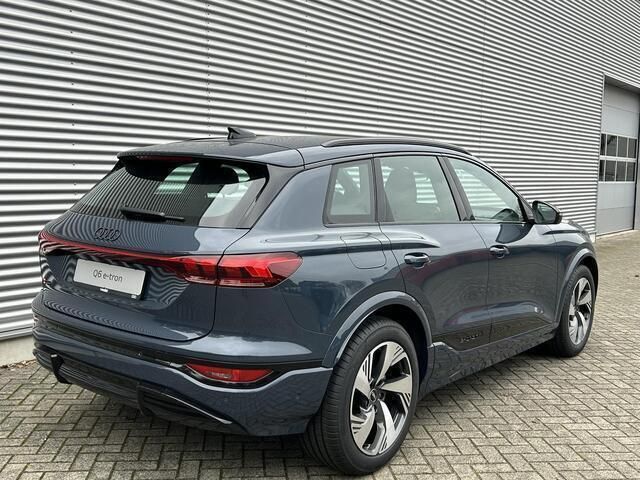 Occasion Audi Q6 e-tron Performance 225 kW (306 PK) 2024 Blauw SUV