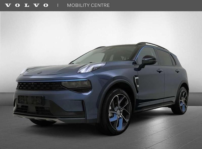 Blauw, metallic lak Gebruikt 2022 Lynk & Co 01 SUV | € 26.935 (Eerlijke prijs) - Afbeelding 1/4