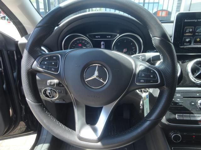 Occasion Mercedes CLA180 Shooting Brake Prestige 109 PK (80 kW) 2017 Zwart Stationwagen