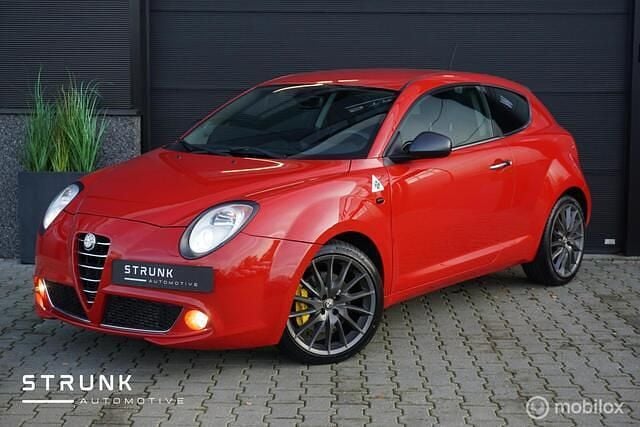 Rood Gebruikt 2008 Alfa Romeo MiTo Quadrifoglio Verde Hatchback | € 5.950 - Afbeelding 1/4