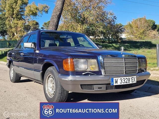 Zwart Gebruikt 1981 Mercedes 380 SE | € 5.500 - Afbeelding 1/4