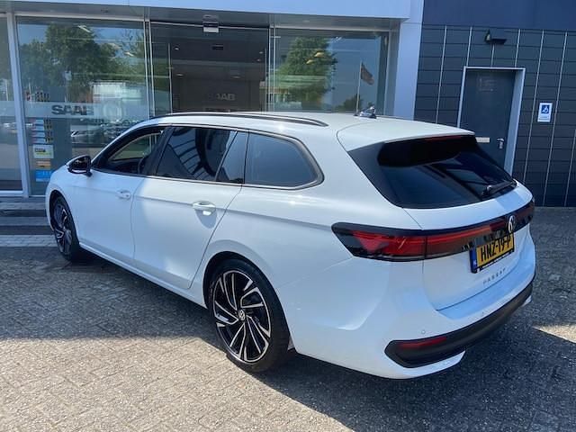 Occasion VW Passat Sportline 150 PK (110 kW) 2024 Wit Stationwagen