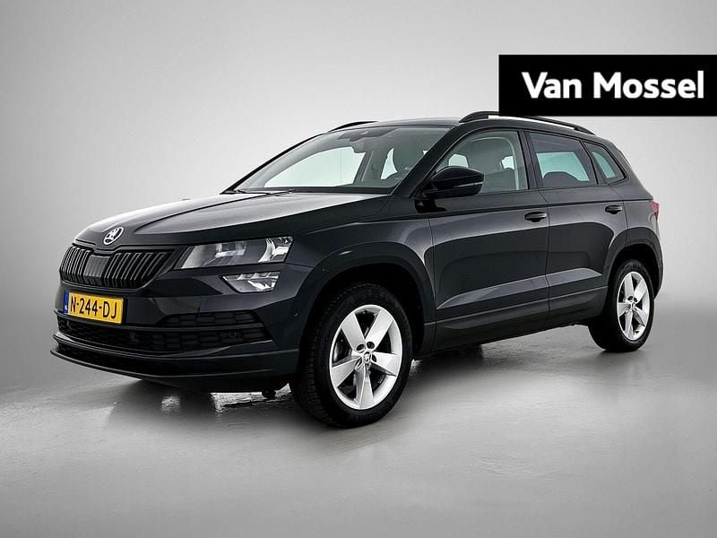 Zwart Gebruikt 2021 Skoda Karoq Business Line SUV | € 25.900 (Goede deal) - Afbeelding 1/4