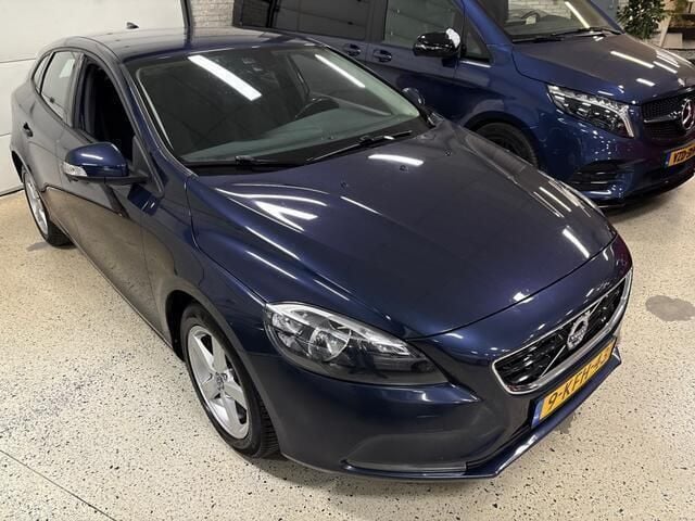 Occasion Volvo V40 Kinetic 114 PK (83 kW) 2013 Blauw Stationwagen