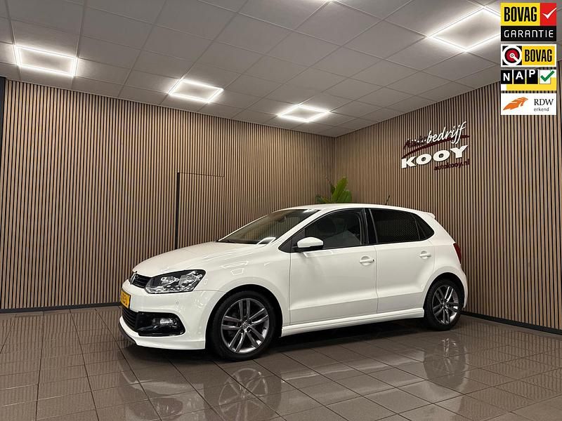Wit Gebruikt 2016 VW Polo R-line Hatchback | € 9.770 (Goede deal) - Afbeelding 1/4