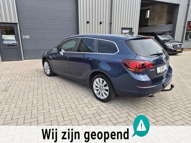 Occasion Opel Astra Cosmo 140 PK (102 kW) 2011 Blauw Stationwagen