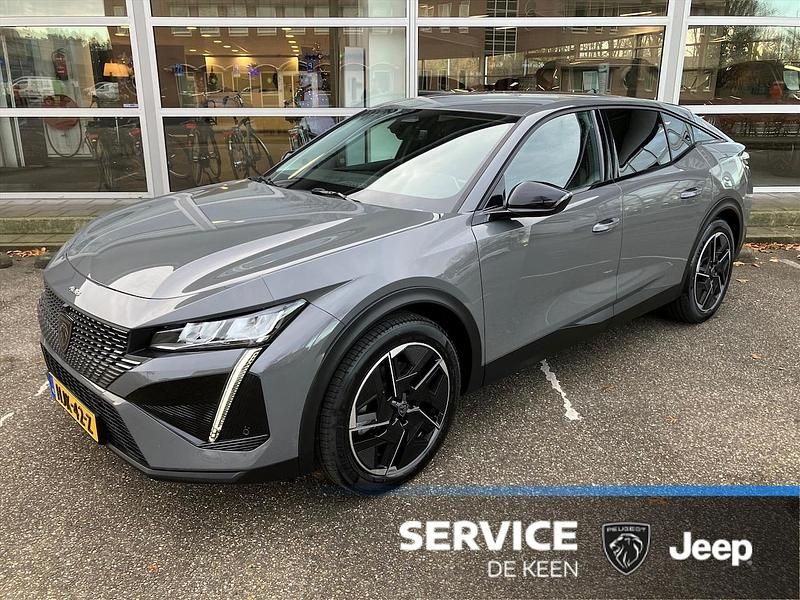 Grijs (metallic) Gebruikt 2025 Peugeot 408 Allure Hatchback | € 39.900 - Afbeelding 1/4