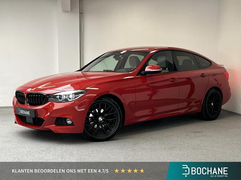 Melbourne rot metallic (rood metallic) Gebruikt 2018 BMW 320 Gran Turismo M Sport Hatchback | € 20.900 (Eerlijke prijs) - Afbeelding 1/4