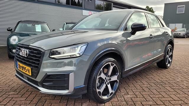 Grijs Occasion 2018 Audi Q2 S-Line SUV | € 22.450 (Goede deal) - Afbeelding 1/4