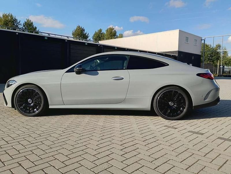 Occasion Mercedes CLE300 AMG line 258 PK (189 kW) 2023 Grijs Coupé