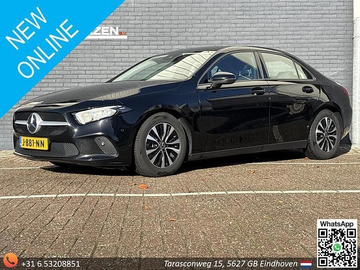 Zwart Gebruikt 2020 Mercedes A180 Business Sedan | € 14.950 - Afbeelding 1/4