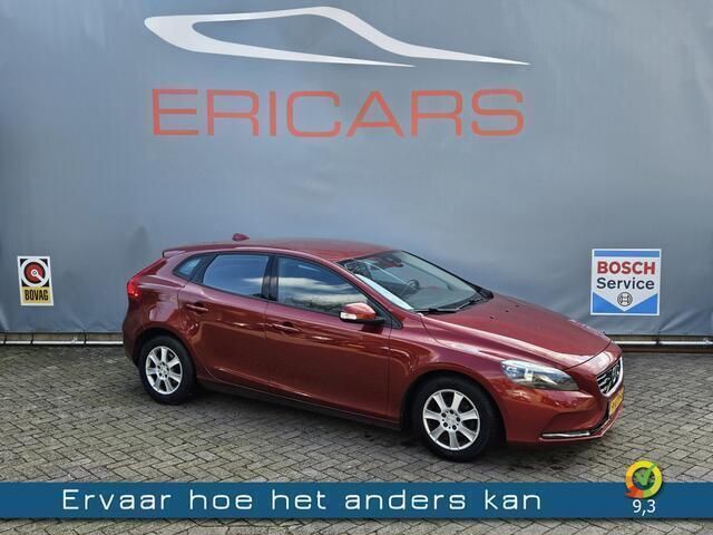 Rood Gebruikt 2013 Volvo V40 Kinetic Stationwagen | € 4.950 (Goede deal) - Afbeelding 1/4
