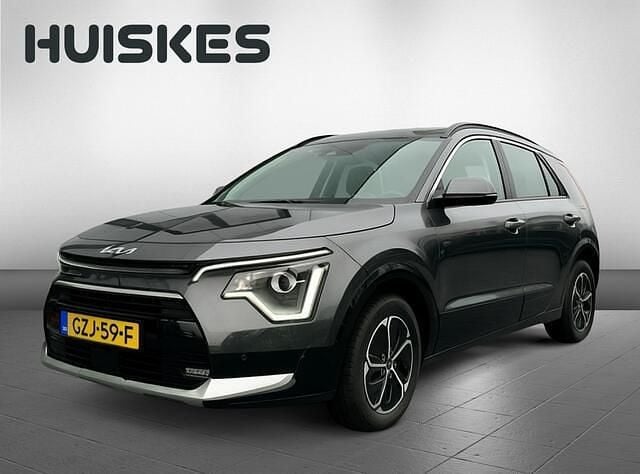 Grijs Gebruikt 2025 Kia Niro SUV | € 33.450 (Super prijs) - Afbeelding 1/4