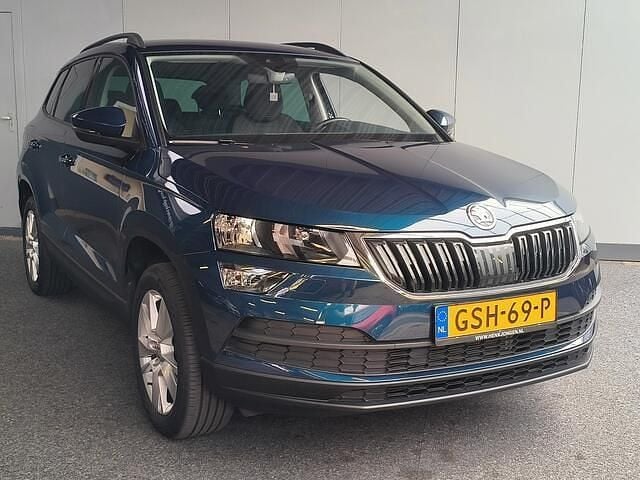 Blauw Gebruikt 2021 Skoda Karoq Business Line SUV | € 27.950 (Super prijs) - Afbeelding 1/4