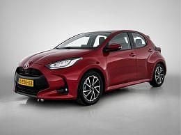 Rood Gebruikt 2024 Toyota Yaris Hatchback | € 21.480 (Eerlijke prijs) - Afbeelding 1/3