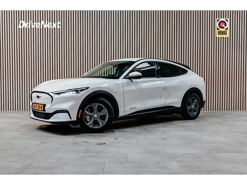 Wit Occasion 2022 Ford Mustang SUV | € 29.895 - Afbeelding 1/4