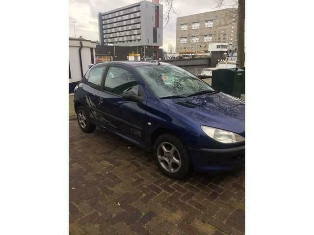 Blauw Gebruikt 2000 Peugeot 206 Hatchback | € 799 (Eerlijke prijs) - Afbeelding 1/3