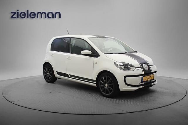 Wit Gebruikt 2016 VW up! move up! Hatchback | € 4.845 (Goede deal) - Afbeelding 1/4