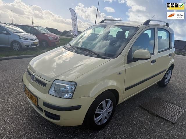 Geel Gebruikt 2011 Fiat Panda Hatchback | € 2.499 (Eerlijke prijs) - Afbeelding 1/4