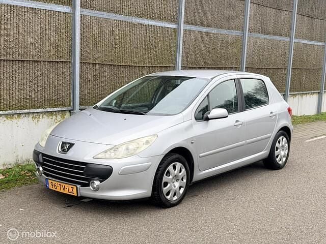 Grijs Occasion 2007 Peugeot 307 Hatchback | € 2.250 (Eerlijke prijs) - Afbeelding 1/4