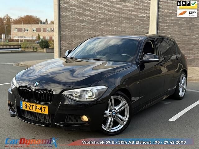 Zwart Gebruikt 2015 BMW 116 Executive Hatchback | € 8.499 (Goede deal) - Afbeelding 1/4