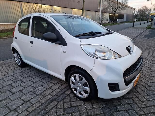 Occasion Peugeot 107 68 PK (50 kW) 2010 Wit Hatchback