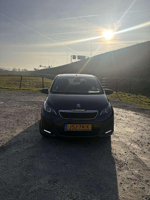 Occasion Peugeot 108 Access 69 PK (50 kW) 2015 Sedan