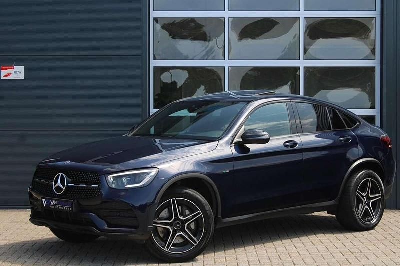 Blauw Gebruikt 2020 Mercedes GLC300e AMG Coupé | € 47.900 (Eerlijke prijs) - Afbeelding 1/4